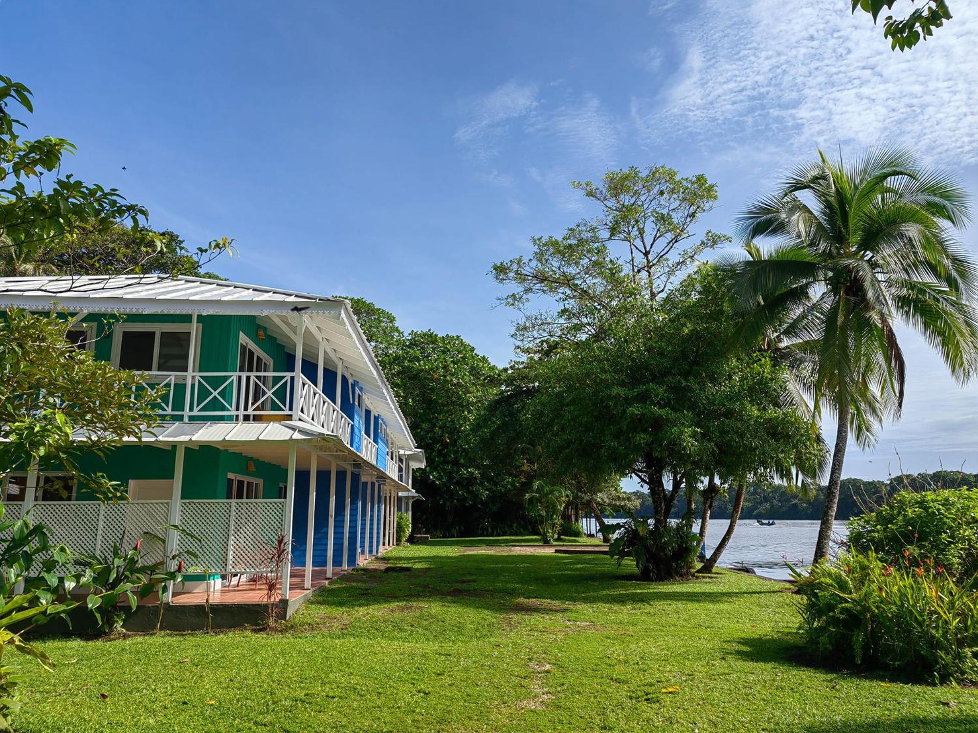 Tortuga Lodge & Gardens By Boeena Тортугеро Экстерьер фото